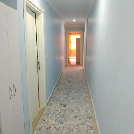 شقة كبيرة ديلوكس ثلاث غرف وصالون 112 Appartement *