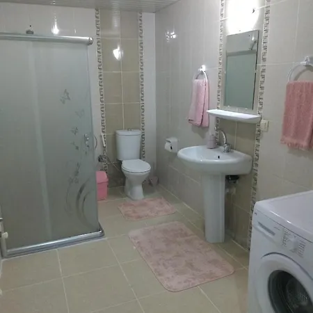 Appartement شقة كبيرة ديلوكس ثلاث غرف وصالون 112 *